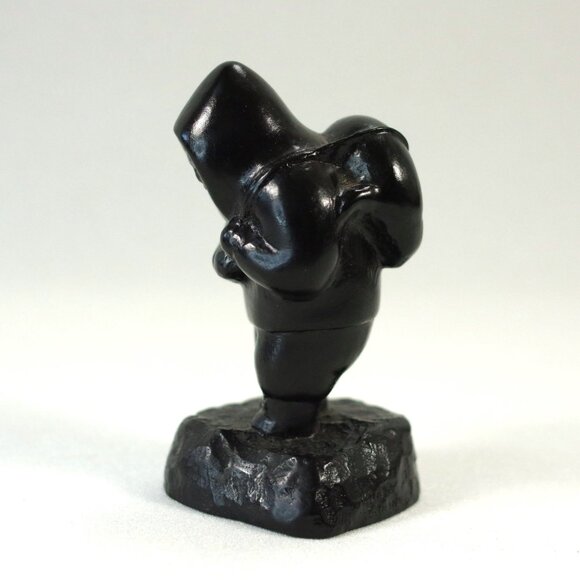 Vintage BOMA Inuit Seal Hunter with Seal Figurine, Vancouver Canada Indigenous - Picture 2 of 6